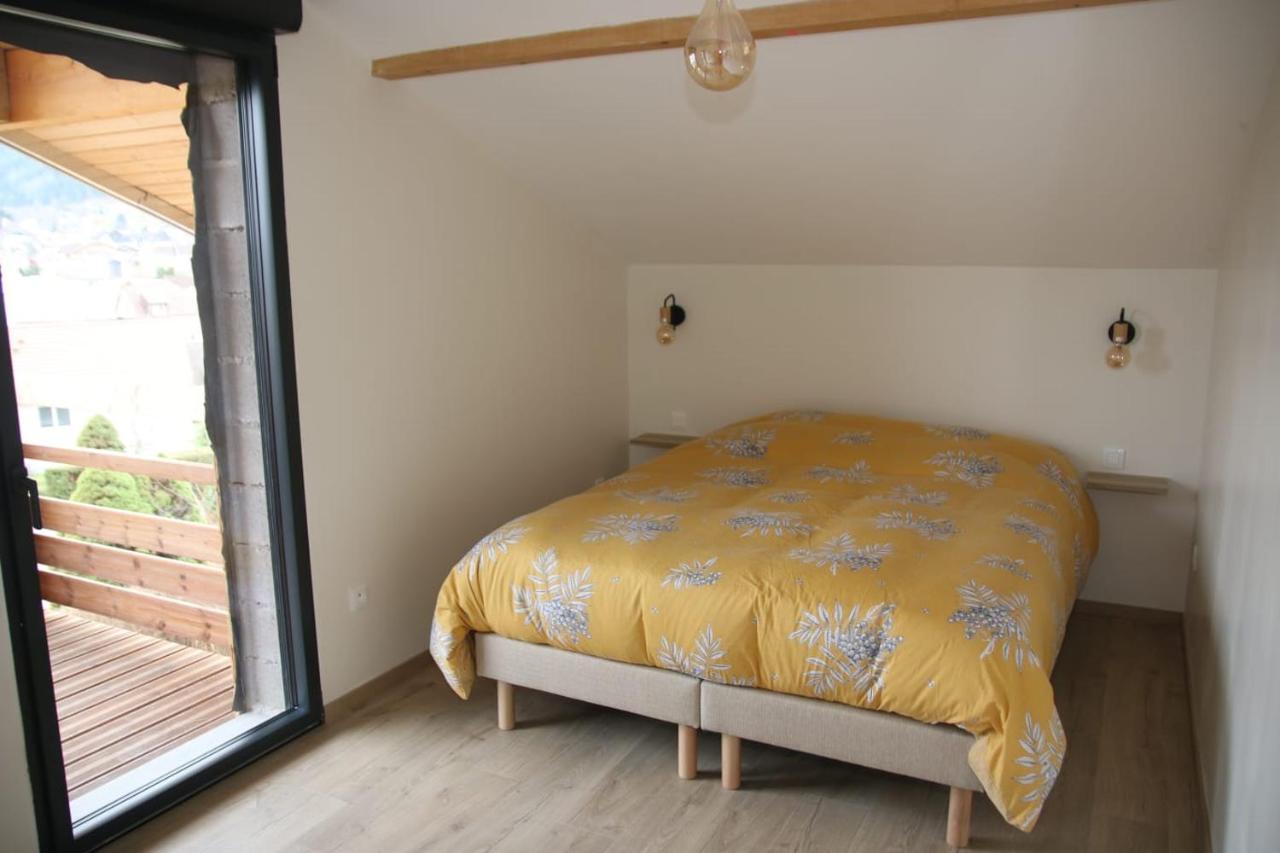 ג'רארדמר Charmant Chalet, Spacieux, Proche Du Lac, Vue Sur La Montagne מראה חיצוני תמונה