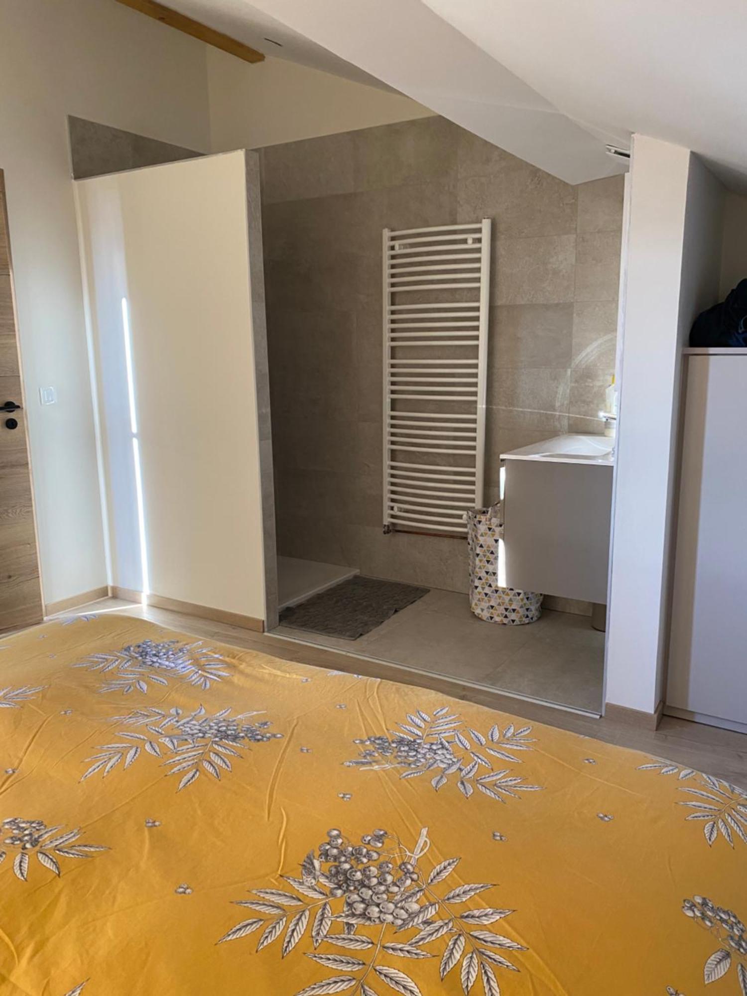 ג'רארדמר Charmant Chalet, Spacieux, Proche Du Lac, Vue Sur La Montagne מראה חיצוני תמונה